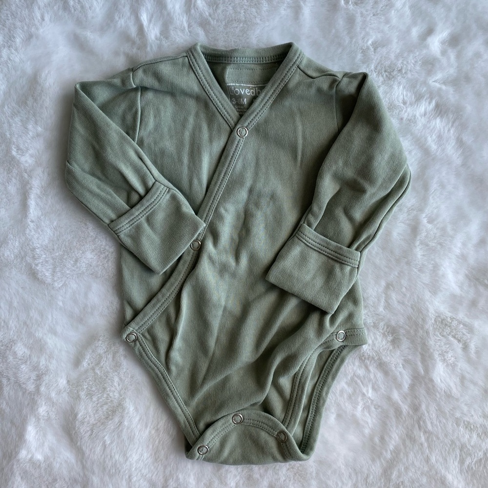 L’ovedBaby onesie